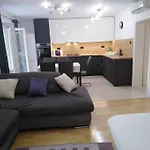 Apartman Joskic Nedaleko Plaze